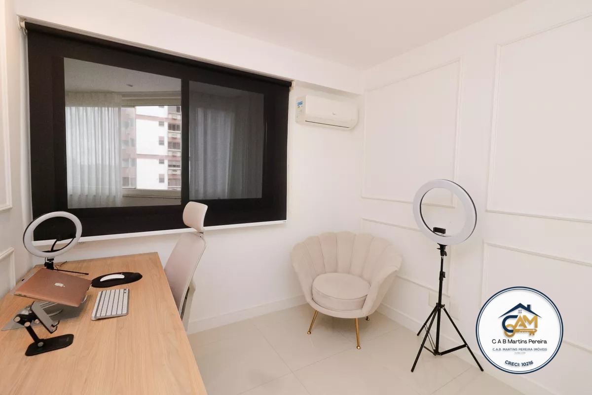 imgi_971_original894864094-587.4592906720078untitled8294